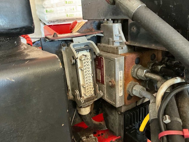 Nokka tp 960 ph pto houtversnipperaar met houtkraan – ø 280 mm – 1600 kg - afbeelding 1 van  1