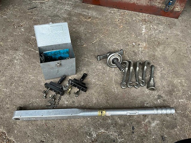 Nokkenasgereedschap, gedore momentsleutel, poelietrekker - afbeelding 1 van  5