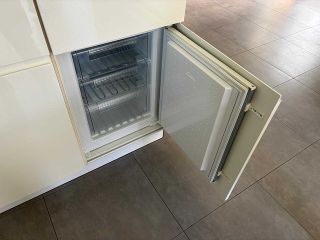 Nolte - keuken met siemens apparatuur - afbeelding 7 van  35