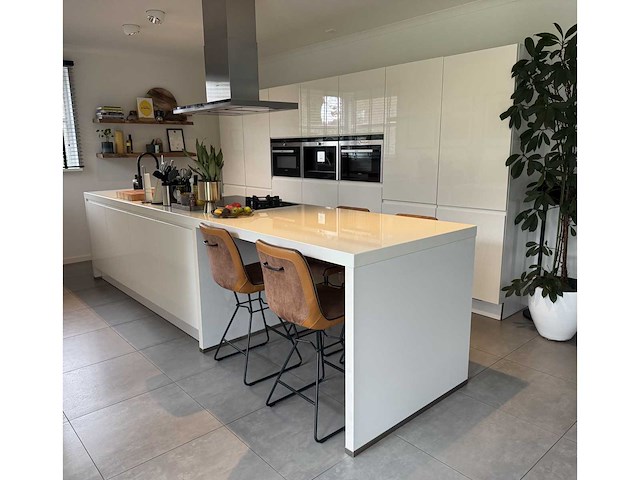 Nolte - keuken met siemens apparatuur - afbeelding 1 van  35