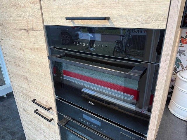 Nolte - showroomkeuken met aeg apparatuur - afbeelding 7 van  44