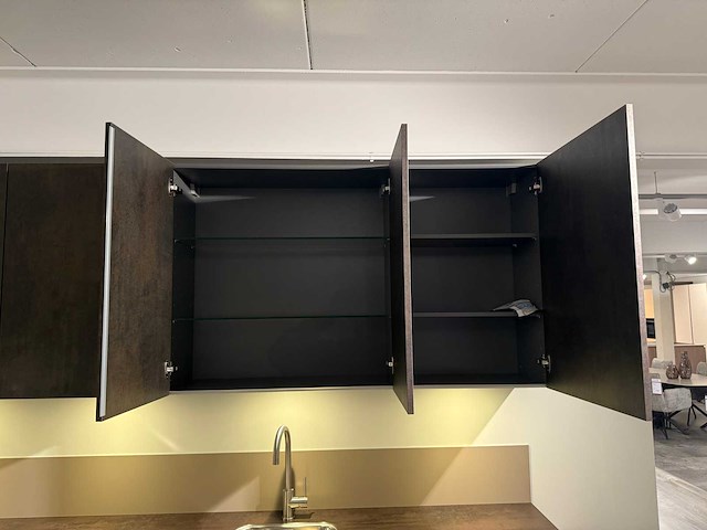 Nolte - showroomkeuken met aeg apparatuur - afbeelding 8 van  34