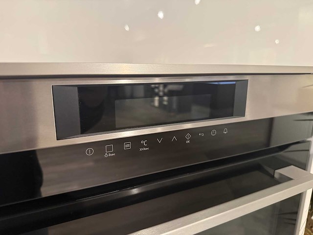 Nolte - showroomkeuken met aeg apparatuur - afbeelding 15 van  34