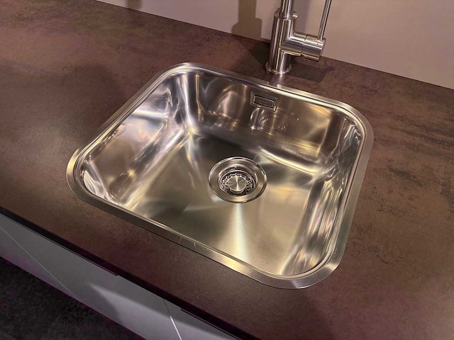 Nolte - showroomkeuken met aeg apparatuur - afbeelding 33 van  34