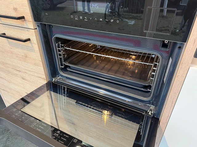 Nolte - showroomkeuken met aeg apparatuur - afbeelding 17 van  42
