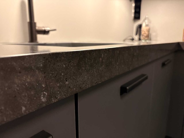 Nolte - showroomkeuken met aeg apparatuur - afbeelding 5 van  18