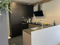 Nolte - showroomkeuken met aeg/samsung apparatuur - afbeelding 1 van  21