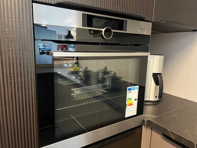 Nolte - showroomkeuken met aeg/samsung apparatuur - afbeelding 3 van  21