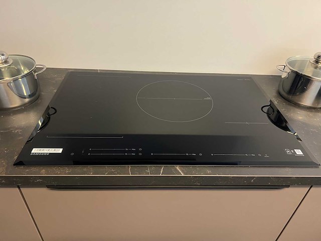 Nolte - showroomkeuken met aeg/samsung apparatuur - afbeelding 5 van  21