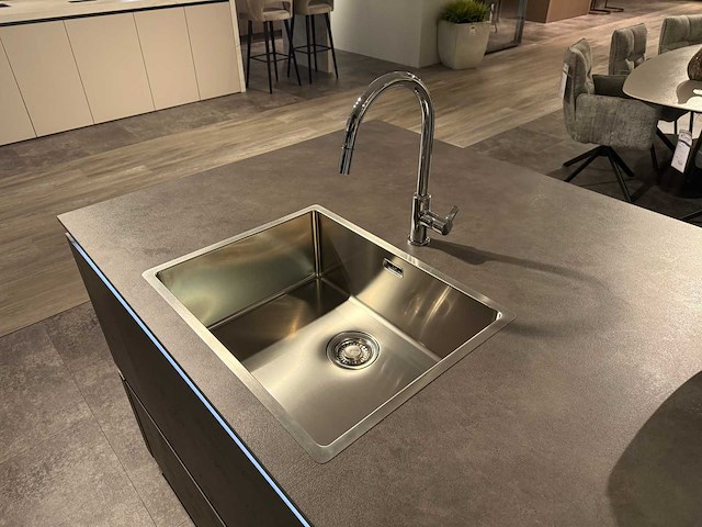 Nolte - showroomkeuken met apparatuur - afbeelding 19 van  19