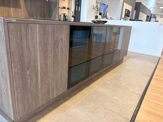 Nolte - showroomkeuken met apparatuur - afbeelding 25 van  33