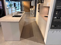 Nolte - showroomkeuken met beko apparatuur - afbeelding 3 van  15