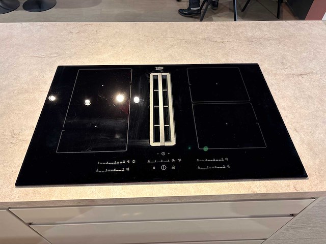 Nolte - showroomkeuken met beko apparatuur - afbeelding 6 van  15
