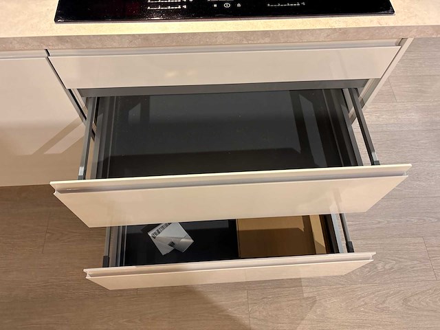 Nolte - showroomkeuken met beko apparatuur - afbeelding 7 van  15