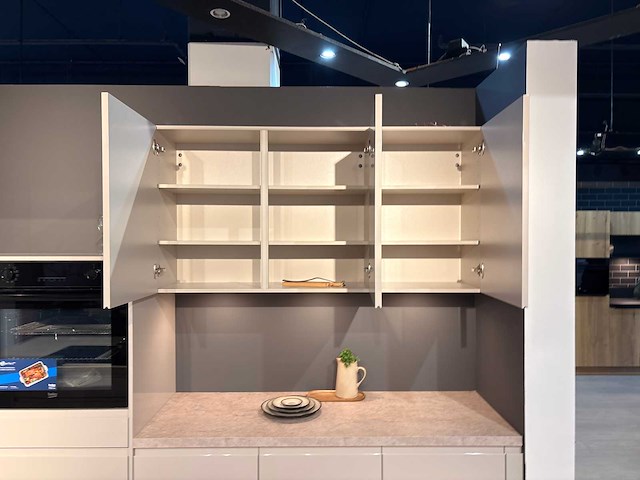 Nolte - showroomkeuken met beko apparatuur - afbeelding 10 van  22