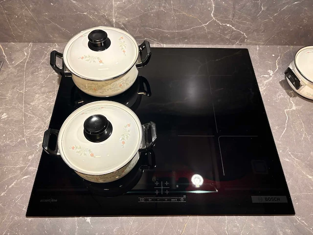 Nolte - showroomkeuken met bosch apparatuur - afbeelding 23 van  27