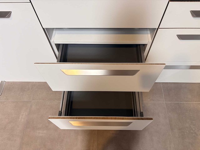 Nolte - showroomkeuken met bosch apparatuur - afbeelding 10 van  27