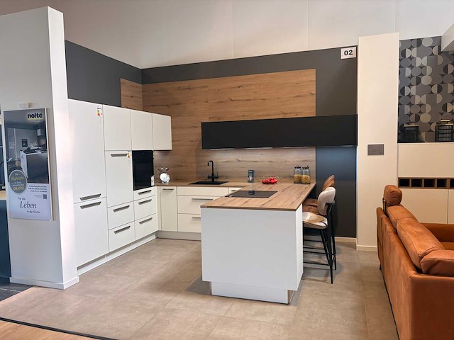 Nolte - showroomkeuken met bosch apparatuur - afbeelding 25 van  27