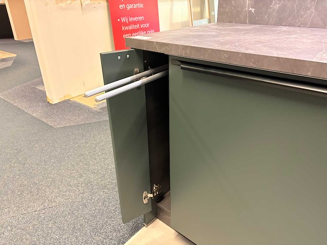 Nolte - showroomkeuken met bosch apparatuur - afbeelding 4 van  17