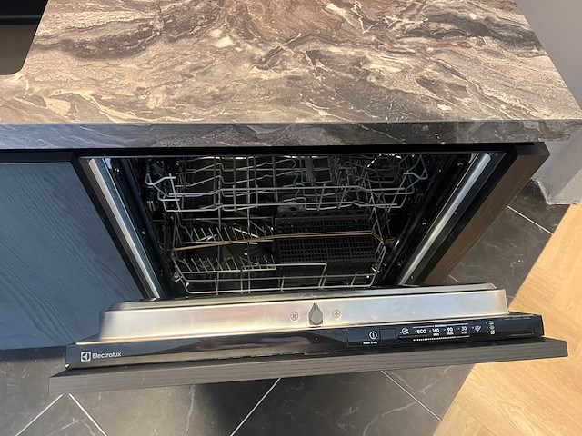Nolte - showroomkeuken met electrolux apparatuur - afbeelding 20 van  20