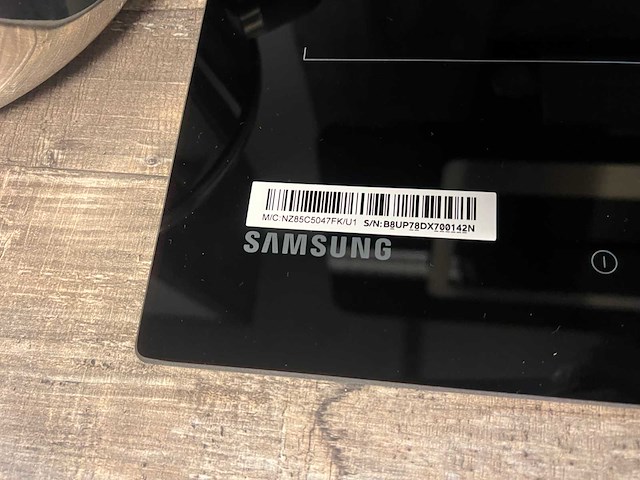 Nolte - showroomkeuken met franke/samsung apparatuur - afbeelding 10 van  22