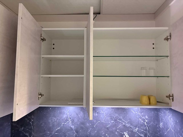 Nolte - showroomkeuken met pelgrim apparatuur - afbeelding 3 van  12