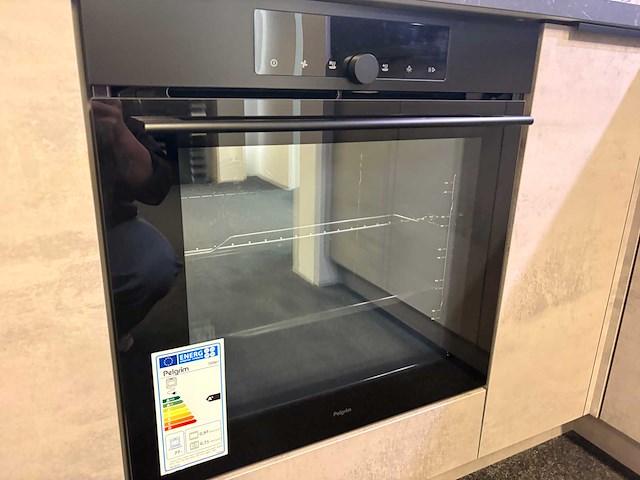 Nolte - showroomkeuken met pelgrim apparatuur - afbeelding 9 van  12