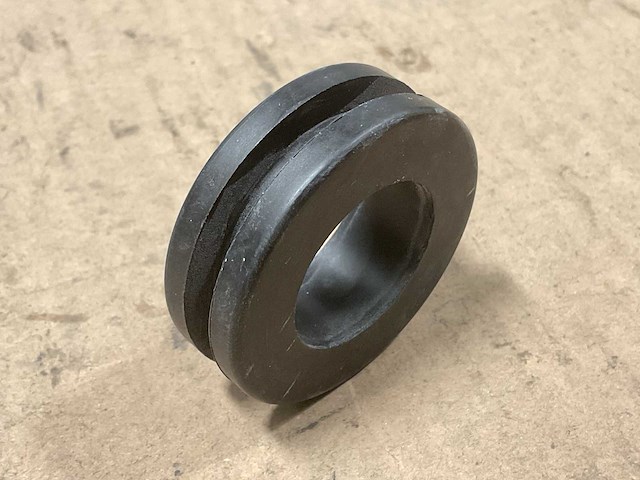 Non metalic grommet (2080x) - afbeelding 1 van  5