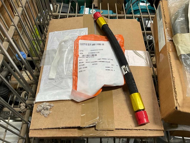 Nonmetallic hose assembly (20x) - afbeelding 3 van  3