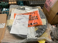 Nonmetallic hose assembly (20x) - afbeelding 3 van  3