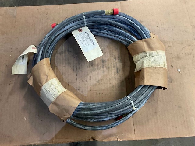 Nonmetallic hose assembly (2x) - afbeelding 3 van  4