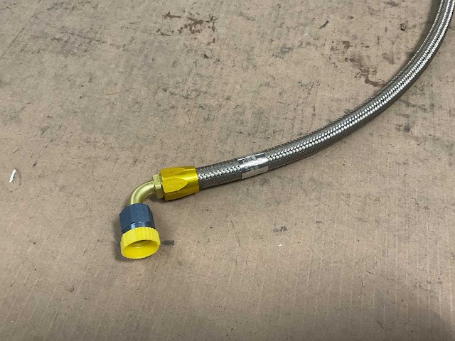 Nonmetallic hose assembly (2x) - afbeelding 1 van  3