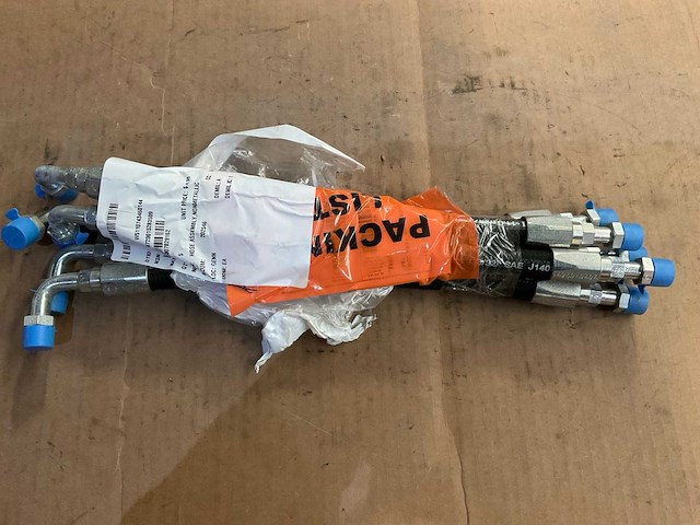 Nonmetallic hose assembly (5x) - afbeelding 2 van  4