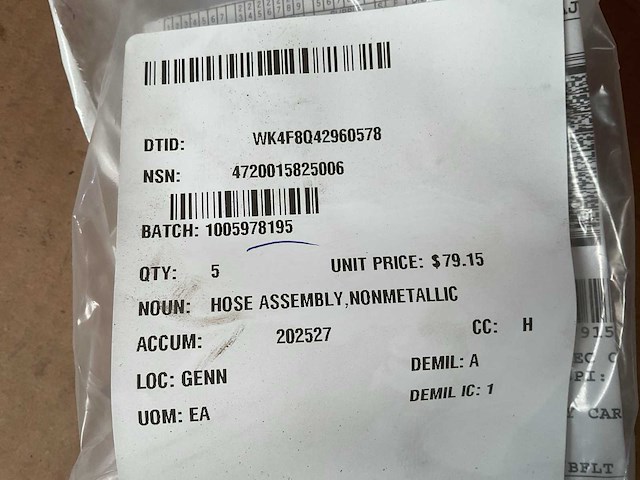 Nonmetallic hose assembly (5x) - afbeelding 3 van  4