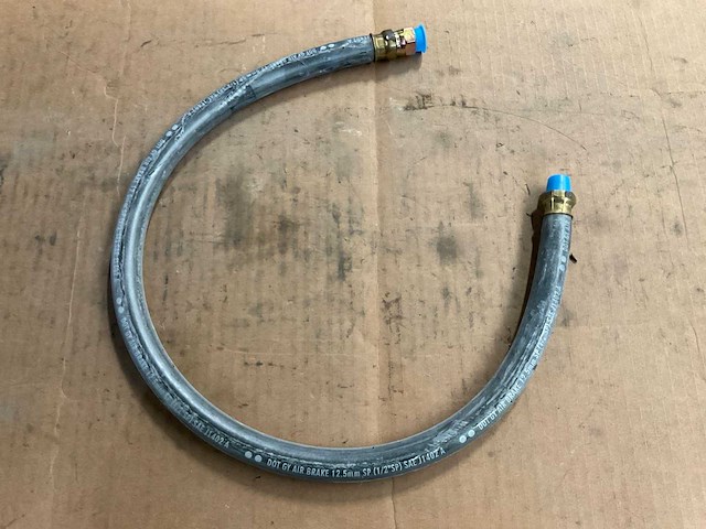 Nonmetallic hose assembly (7x) - afbeelding 1 van  4