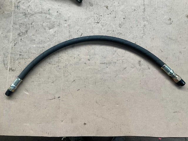 Nonmettalic hose assembly (11x) - afbeelding 1 van  5