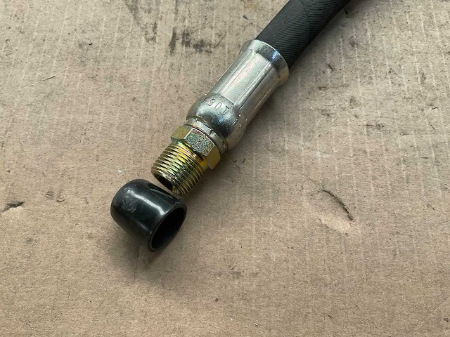 Nonmettalic hose assembly (11x) - afbeelding 2 van  5