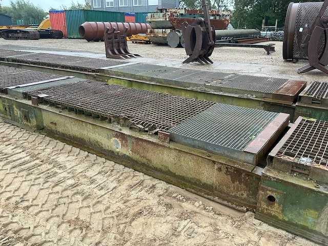 Noodbrug treadway type b - afbeelding 13 van  16