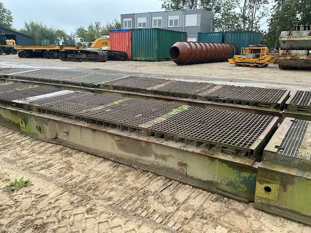 Noodbrug treadway type b - afbeelding 15 van  16