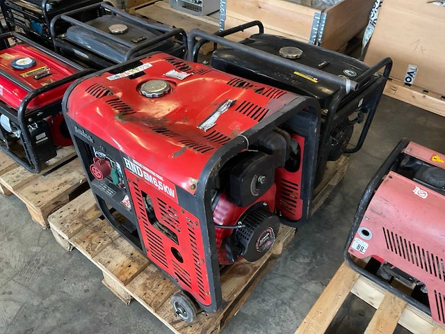 Noodstroomaggregaat (2x) - afbeelding 1 van  8