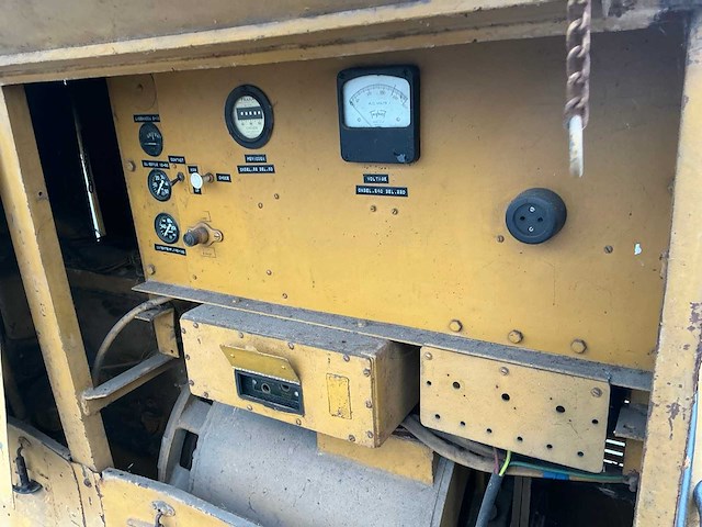 Noodstroomaggregaat - afbeelding 18 van  18