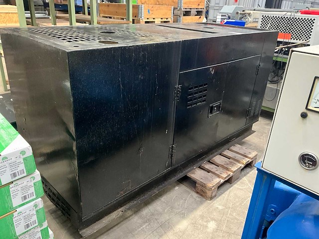 Noodstroomaggregaat - afbeelding 3 van  7