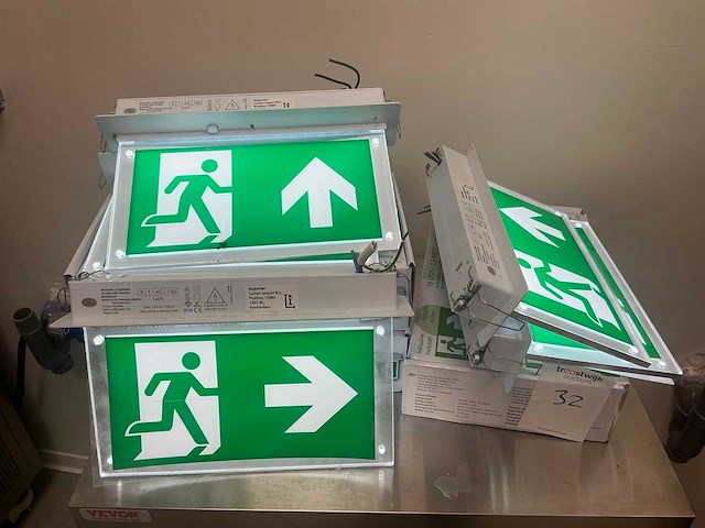 Noodverlichting (8x) - afbeelding 1 van  3