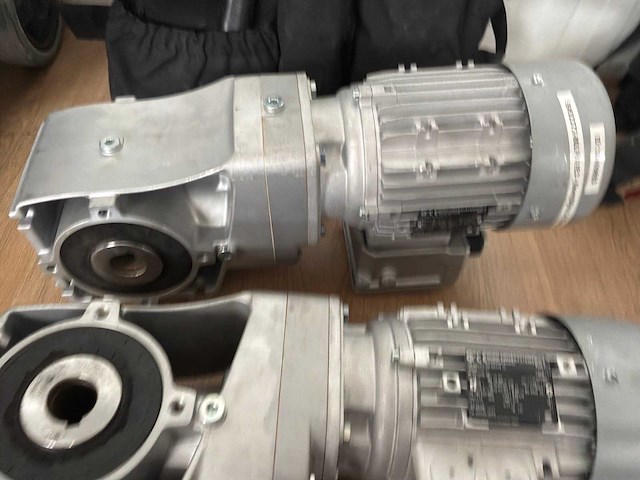 Nord drivesystem sk92372.1ab-80lp/4 tf elektromotor (2x) - afbeelding 1 van  3