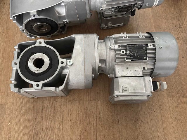 Nord drivesystem sk92372.1ab-80lp/4 tf elektromotor (2x) - afbeelding 2 van  3