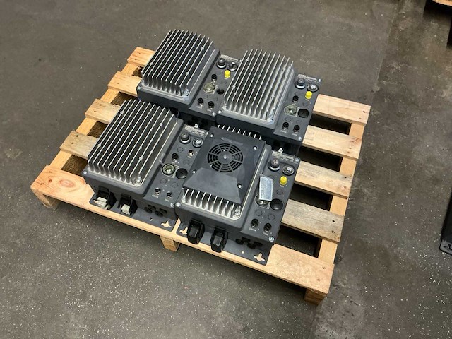 Nord drivesystems sk270e converter frequentieregelaar (4x) - afbeelding 1 van  7