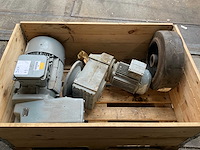 Nord elektromotor met reductiekast (2x) - afbeelding 1 van  2