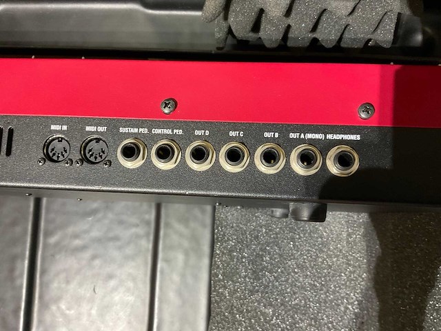Nord lead 2x synthesizer keyboard - afbeelding 4 van  5