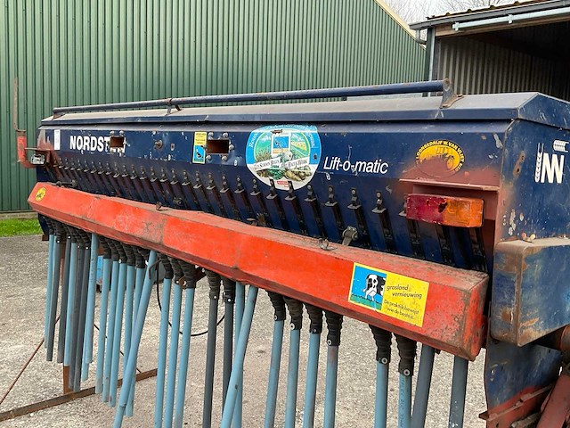 Nordsten lift-o-matic cld 300 zaaimachine - afbeelding 8 van  10