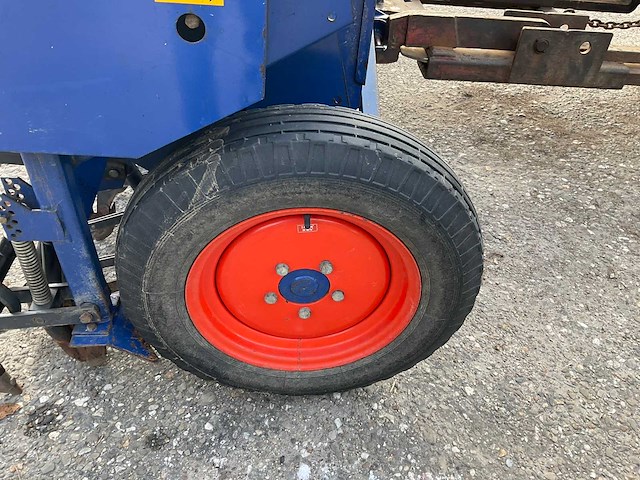 Nordsten lift-o-matic clr 300 zaaimachine - afbeelding 2 van  10